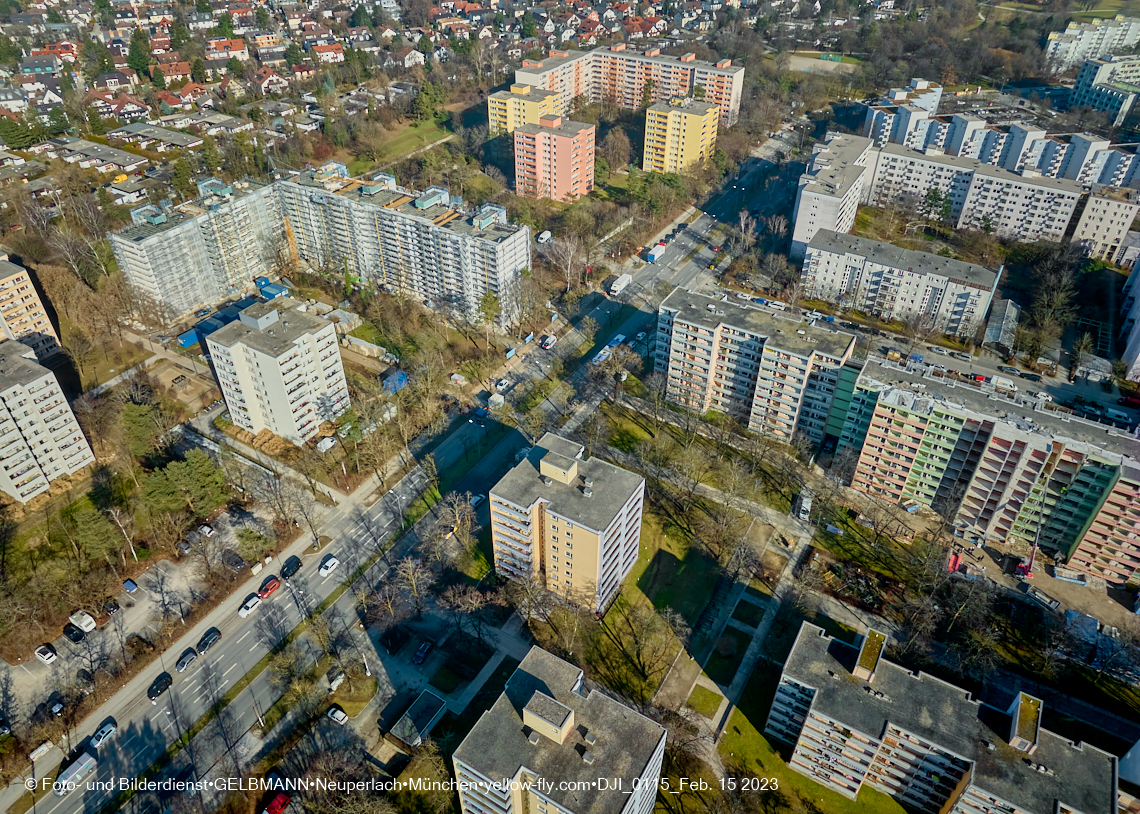 15.02.2023 - Sanierung am Kar-Marx-Ring 11-21 in Neuperlach